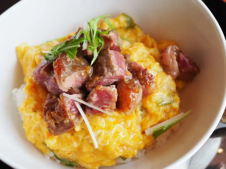 十勝清水牛排滑蛋丼飯