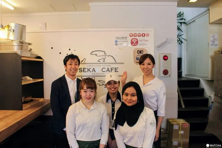 SEKAI CAFE Asakusa スタッフ