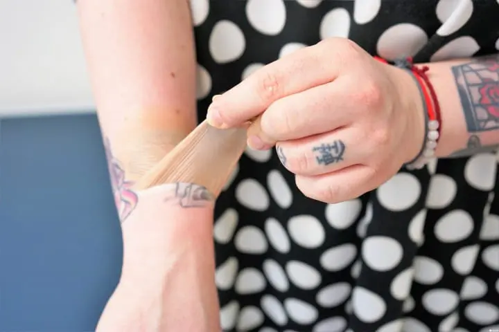 カクセル_はがす