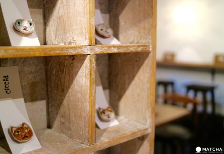 築100年を超える京町家でゆったりと暮らすネコたち@キャットアパートメントコーヒー