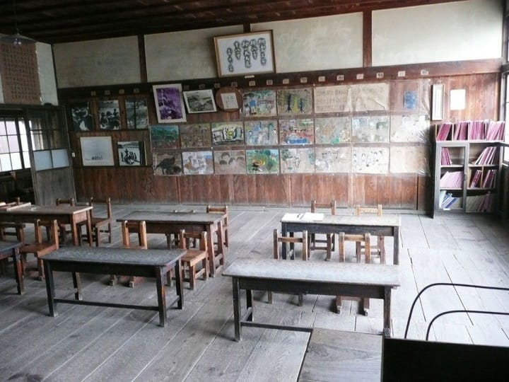 二十四之瞳电影村 小学