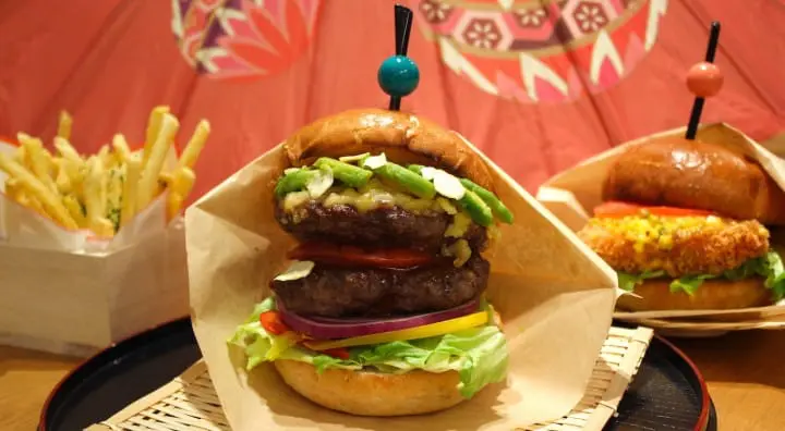 SEKAI CAFE　浅草バーガー