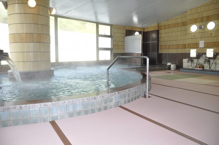 1300年の歴史ある名湯!佐賀県・武雄温泉の基本情報まとめ~アクセス、オススメ旅館、楽しむポイントなど~