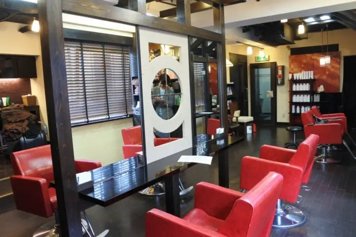 Total Beauty Care: Beauty Salons And Cosmetics Found Only In Japan