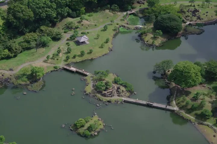 【東京都】今も残る大名庭園のひとつ、旧芝離宮恩賜庭園～アクセス、おすすめスポット、イベントなど