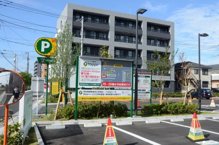 恐竜がお出迎え！ロボットだらけの『変なホテル』