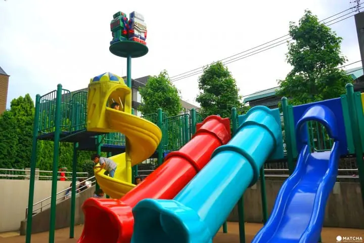 Sakurazaka Park: The Robot Themed Park in Roppongi