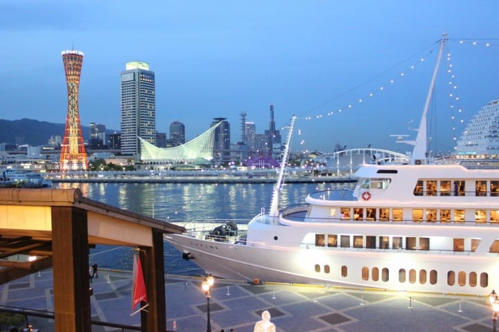 在CONCERTO 游船饱览神户港夜景的浪漫铁板烧大餐