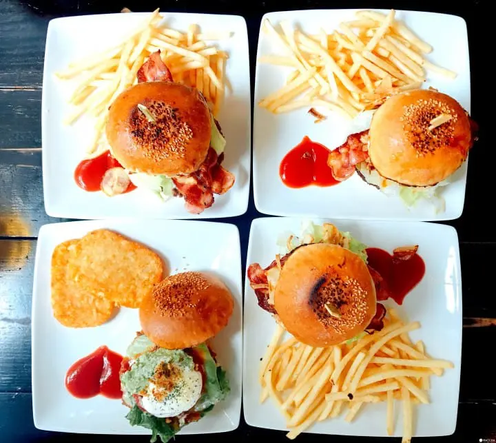 【冲绳必吃】号称冲绳第一『汉堡』专卖店Captain Kangaroo！海边旁超厚美味巨霸汉堡