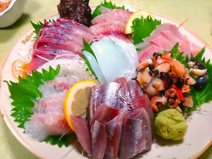 神奈川三崎漁師町生魚片