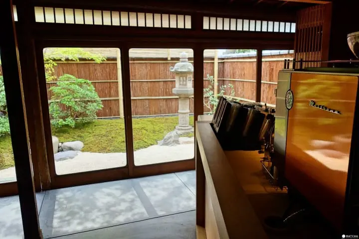 全球唯一榻榻米星巴克:「京都二寧坂彌榮茶屋店」