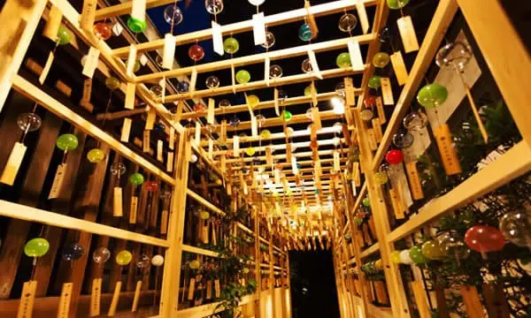 將心願皆由風鈴聲傳向銀河之上的神明，川越冰川神社「風鈴祭」