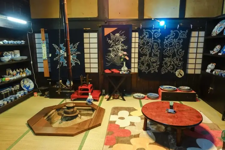 鸟取大山 三百年建筑中的田舍Cafe