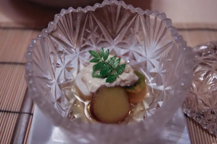 【香川】座擁高松市街美景 喜代美山莊花樹海