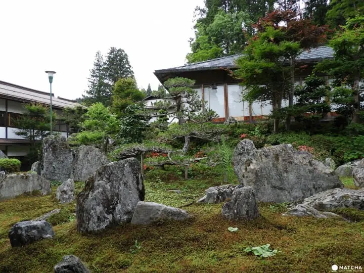 【和歌山県】聖地・高野山で宿坊に泊まってみよう！