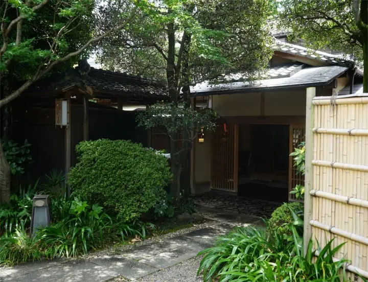 Only 30 Minutes From Tokyo! Find Luck In Love At Kawagoe Hikawa Shrine