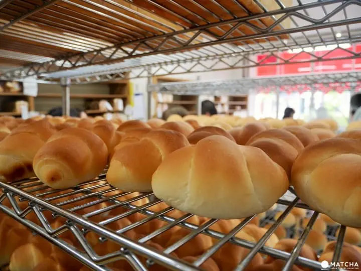 飘香75年，传承四代的单纯好味道，浅草下町手作面包店“Pelican”