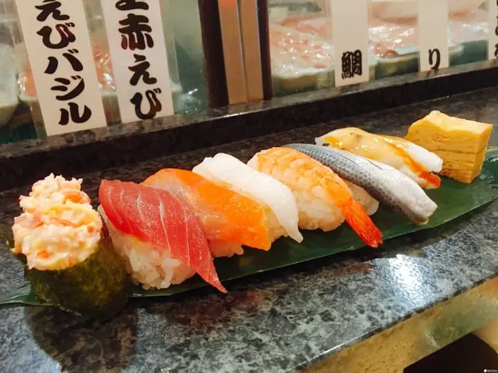 【福冈】坐着吃不稀奇，日本上班族人气的立吞寿司・天神闹区寿司将军