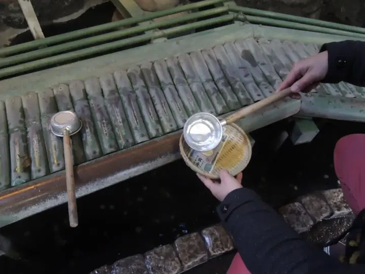 銭洗弁財天宇賀福神社