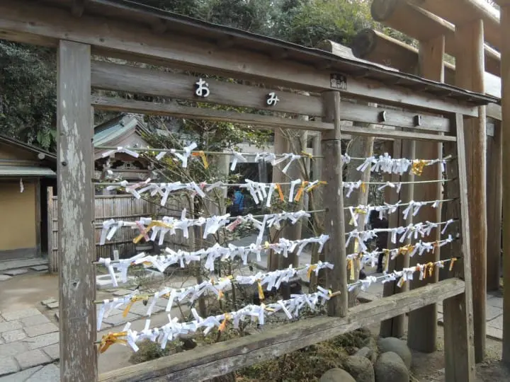 銭洗弁財天宇賀福神社