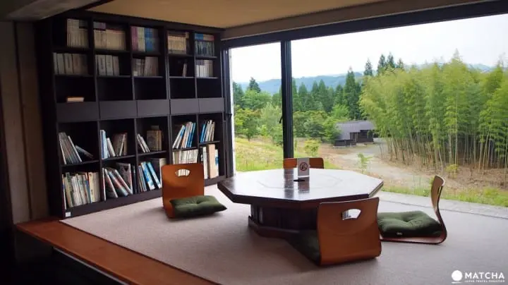 福岡八女市-茶的文化館閱讀區