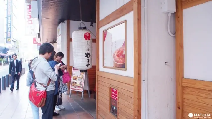 博多もつ鍋やまや-排隊