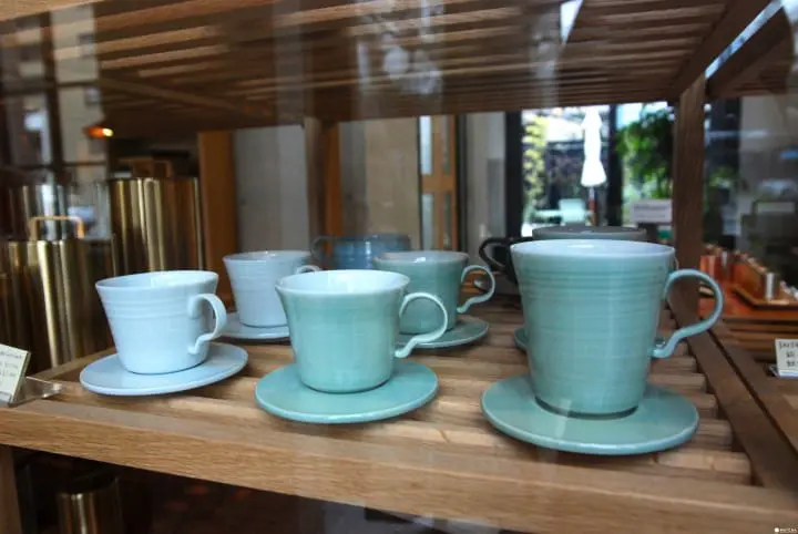 【Kaikado Café 】京都市電舊車庫遇見茶筒老舖 傳遞職人態度的開化堂咖啡