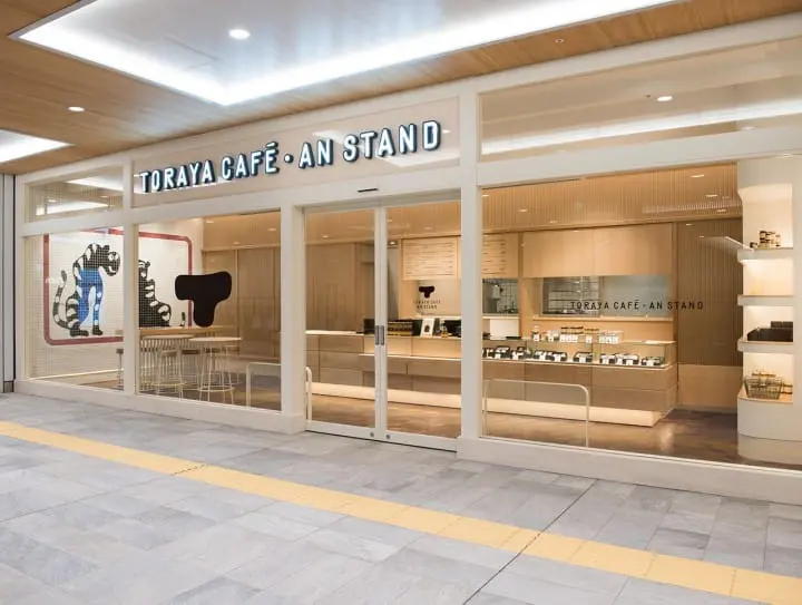 A Moment of Bliss at AN STAND Shinjuku Tasting an All-New Red Bean Sweet