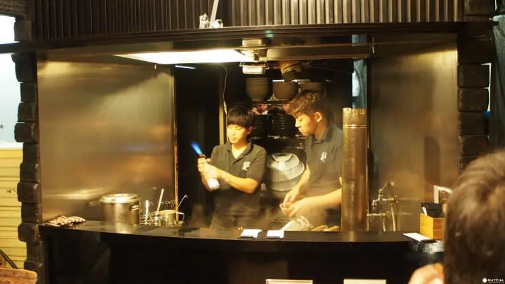 福岡麵劇場玄瑛-玄瑛流拉麵表演