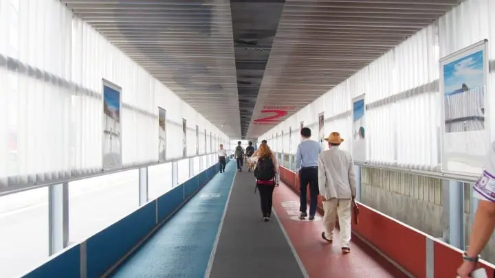 จากสนามบินนาริตะไปโตเกียว ถูกและดีมีที่ Skyliner!