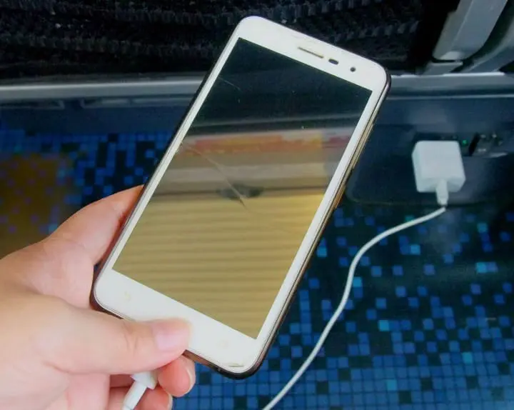 จากสนามบินนาริตะไปโตเกียว ถูกและดีมีที่ Skyliner!