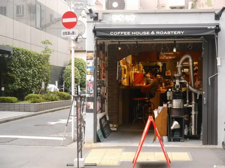 Roar coffeehouse Roastery门口