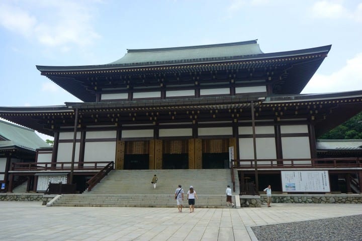 Protecting Travelers: Two Temples In Narita To Visit On A Transit Tour