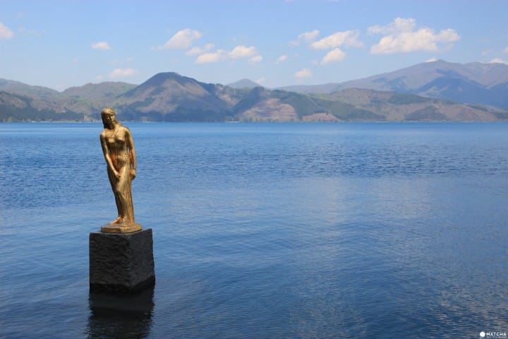 【秋田】 温泉湖水两样情,秘境乳头温泉鹤之汤、田泽湖半天散策