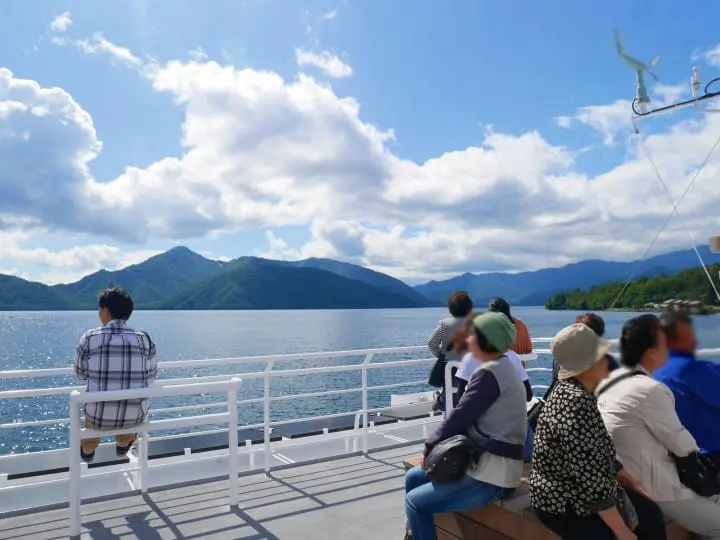 นิกโก้ไม่ได้มีแค่วัด! ชมธรรมชาติสวยงามและประวัติศาสตร์รอบทะเลสาบชูเซนจิกับน้ำตกเคะกง