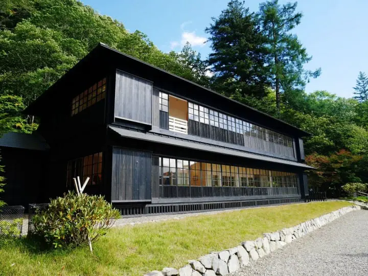 นิกโก้ไม่ได้มีแค่วัด! ชมธรรมชาติสวยงามและประวัติศาสตร์รอบทะเลสาบชูเซนจิกับน้ำตกเคะกง