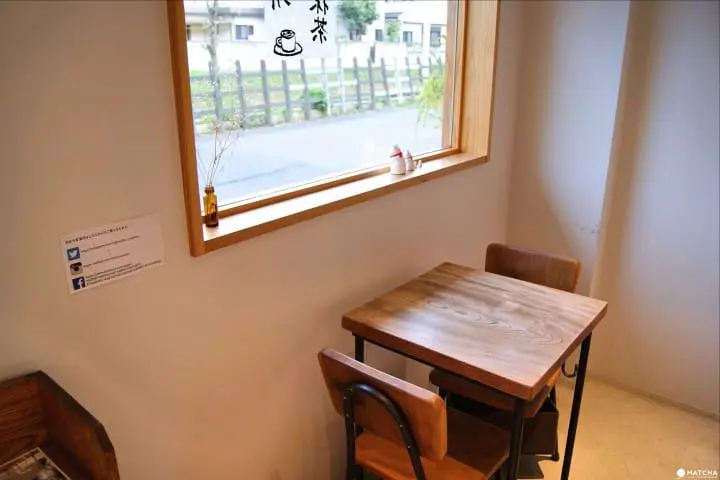 若者にもおすすめ！和菓子屋「まほろ堂蒼月」のモダンな空間で季節の和菓子をどうぞ