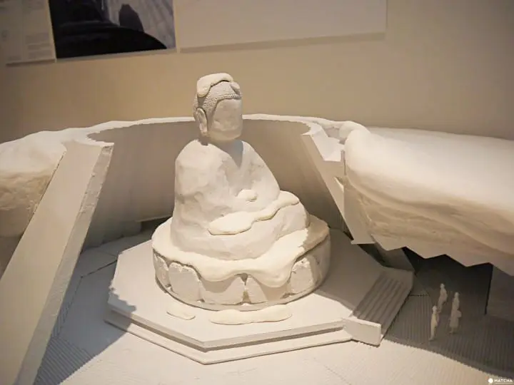 北海道札幌龍野靈園頭大佛