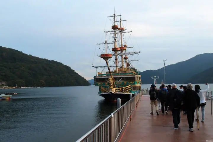 【神奈川】大人小孩都疯狂！搭海盗船赏箱根芦之湖绝景！