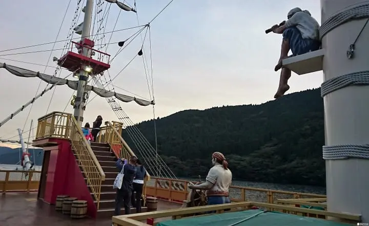 【神奈川】大人小孩都疯狂！搭海盗船赏箱根芦之湖绝景！