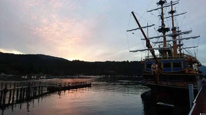 【神奈川】大人小孩都疯狂！搭海盗船赏箱根芦之湖绝景！