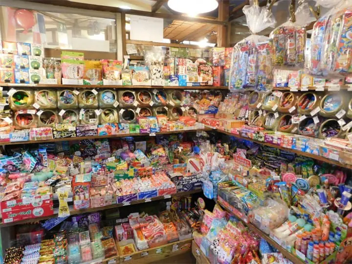 See Tokyo's Incredible Old Towns - The Keisei Shitamachi Biyori Ticket