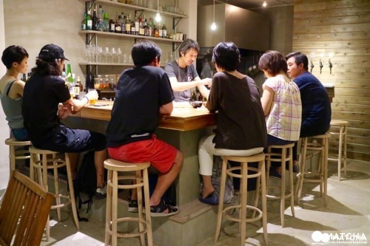神戶Guest House 「Minato Hütte」就像在家一樣!住宿還可以跟當地的人喝一杯呢