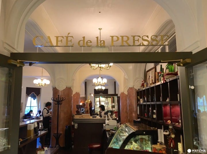 Cafe de la Presse