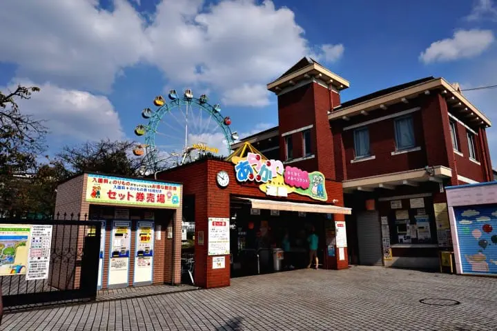 เที่ยวย้อนยุคหนึ่งวันในโตเกียวกับรถรางสายอาราคาวะ ชมกุหลาบสวยๆ ในฤดูใบไม้ร่วง