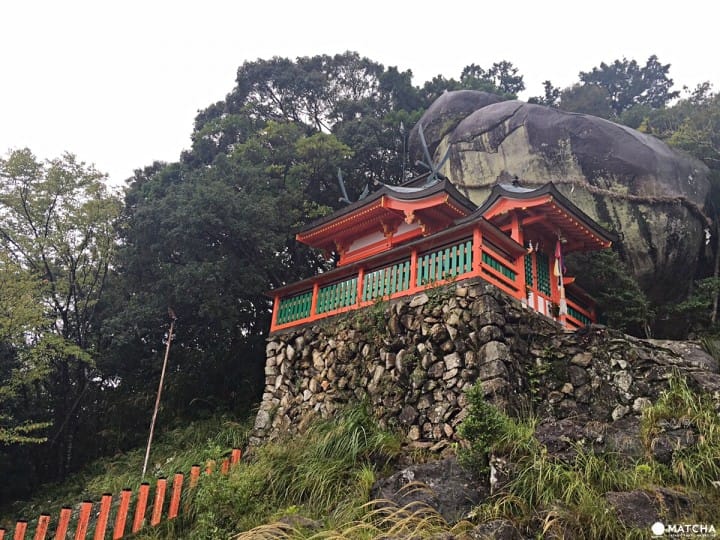 神倉神社琴引石