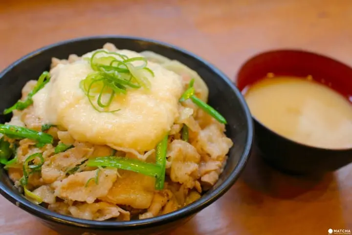 塩すた丼(とろろ味噌汁付き)