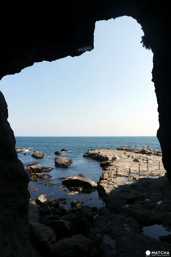 ENOSHIMA IN A DAY: TAKE THE ROAD LESS TRAVELED