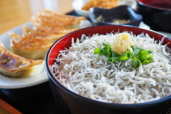 葉山女子旅套票 葉山港灣食堂 吻仔魚丼