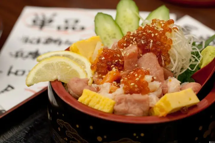 浅草美食 野口鲜鱼店：鲜鱼大渔丼